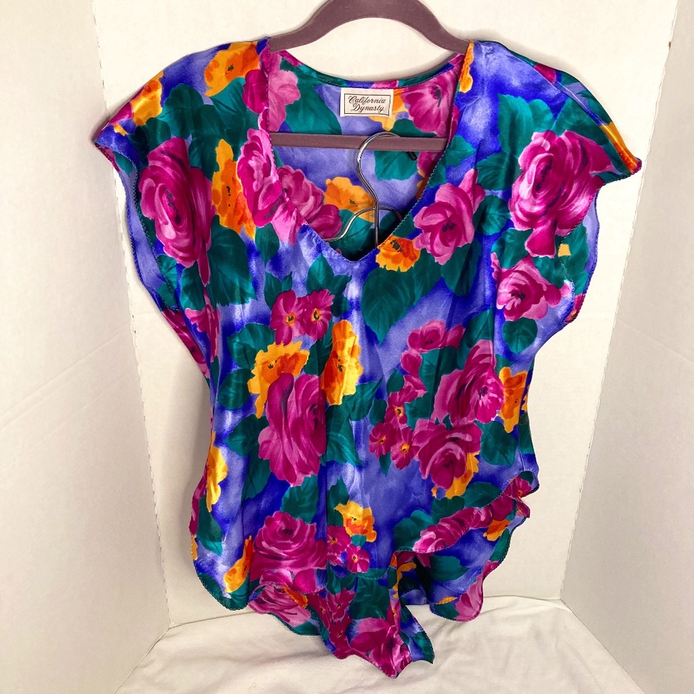 California Dynasty Women’s Floral Short Pajamas size Medium